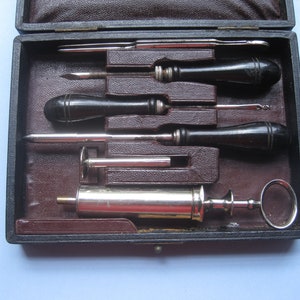 Set of trocars and canulas, late 19th. c.