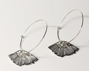 Boucle d’oreille oiseau et bb dans son nid argent et perles de bois fait main