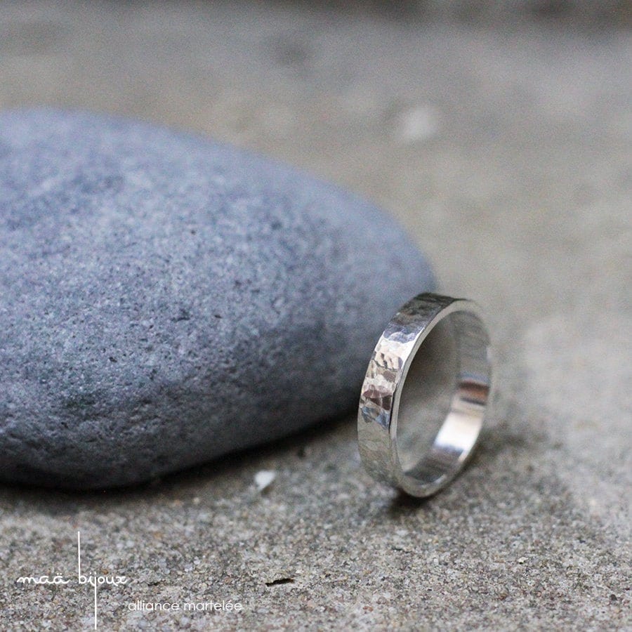 Bague Ancienne En Argent Massif 925 - Anneau Jonc Alliance Style Religieux, Fabrication Française