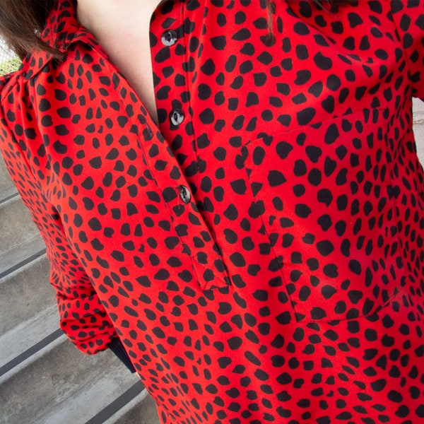 Vintage Silky Color Block Blouse | 80s Style Red & Black Animal Print Lightweight Collared Pullover | Black Cuff and Waist | Size XS S