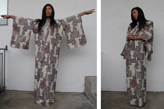Unique Vintage 70s 80s Sparkle Kimono Robe Dress … - image 2