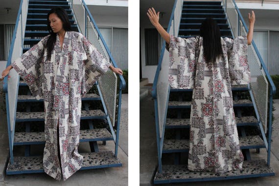 Unique Vintage 70s 80s Sparkle Kimono Robe Dress … - image 1