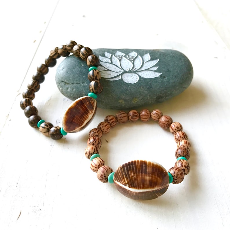 Wood Bead Beach Jewelry Casual Shell Bracelet Palmwood Stretch Bracelet Bohemian Style Bracelet Kaccoi Shell Bracelet