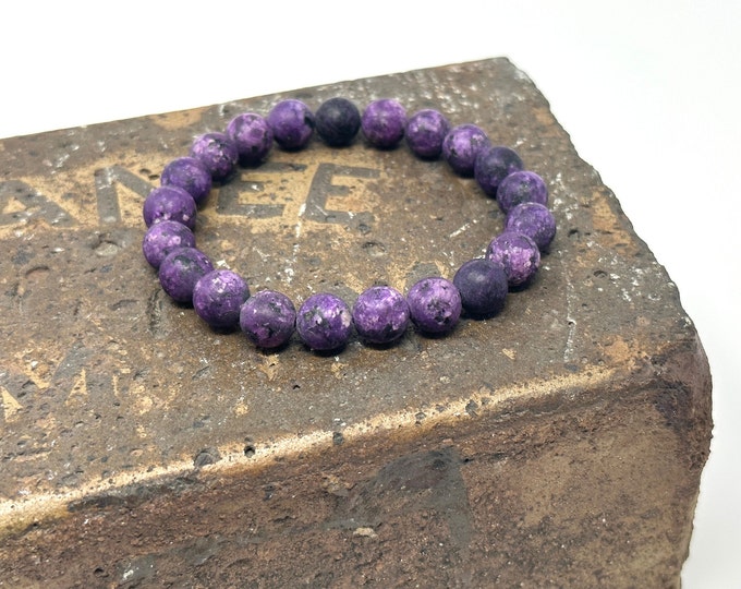 PURPLE KIWI JADE - Stretch Bracelet - Calming Vibrations