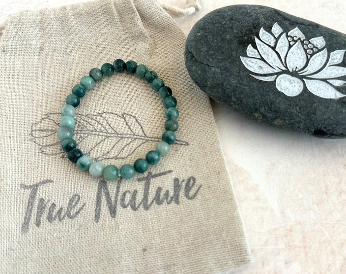 Sea Green Jade  -  Stretch Bracelet - Stacking Bracelet - Casual Festival Jewelry - Mala Bead Bracelet