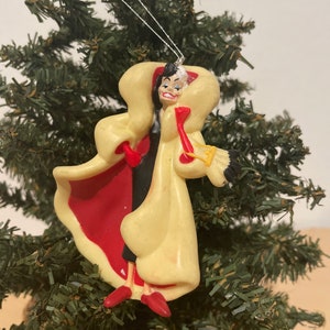 Adorno navideño de Cruella