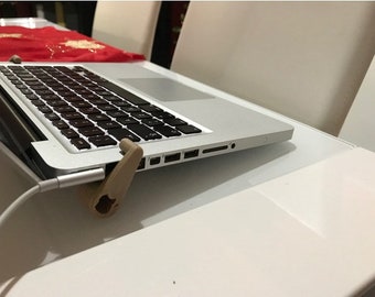 Portable Macbook/Laptop stand