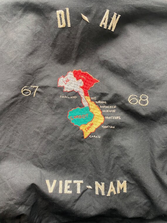 Vietnam souvenir jacket - Gem