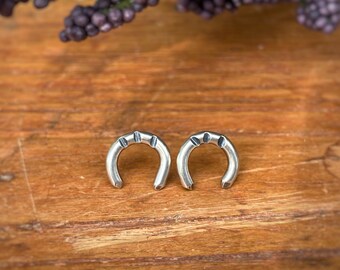 Naja Studs / Sterling Silver Studs / Horseshoe Stud Earring / Minimal Silver Studs / Minimalist Jewelry / Good Luck Charm / Simple Small