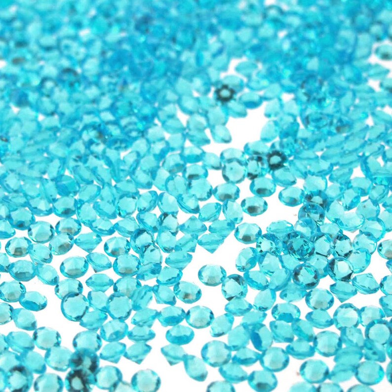 2000-piece 14 ct Gemstone Tiny Diamonds Table Confetti