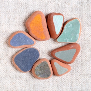 Autentica ceramica italiana da spiaggia nei toni del verde, blu e arancione / 8 pezzi (sp-0008-54)