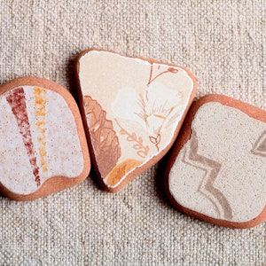 Genuine Adriatic Paterned Sea Pottery / 3 pieces (sp-0003-25)