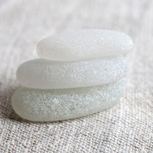 Italian Genuine White Thick Large Sea Glass for Pendants / 3 pieces (sg-0003-42)