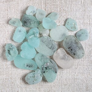 Vidrio marino genuino Bonfire Surf pulido en tonos aguamarina y blanco, de espesor italiano, 20 piezas (sg-0020-72)