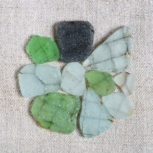 Genuine Surf Tumbled Italian Safety Colorful Sea Glass / 10 pieces (sg-0010-215)