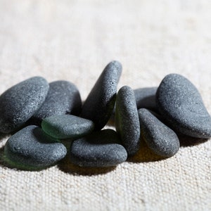 Secret Black Deep Olive und Green Echtes Seeglas / 10 Stück (sg-0010-82)