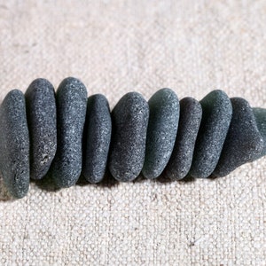 Secret Black Deep Green Echtes Seeglas für Schmuck / 10 Stück (sg-0010-77)