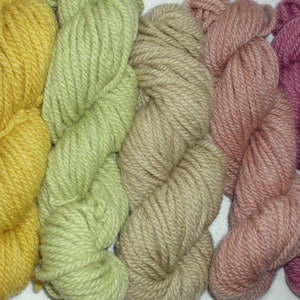 50g skein Chunky organic wool gently plant-dyed. Reduced to 5.60 for 50g