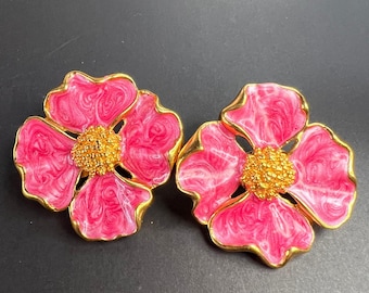 Vintage Avon Pink Dogwood Clip On Earrings Gold Tone Enamel Floral