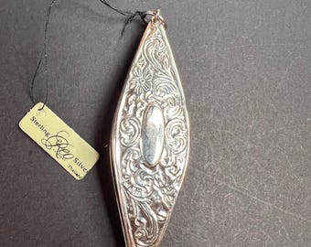 Vintage Reo Sterling Silver Tatting Shuttle Pendant Dead Stock