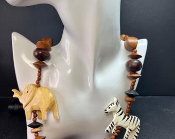 Vintage Carved Animal Wood Bead Statement Necklace 30”