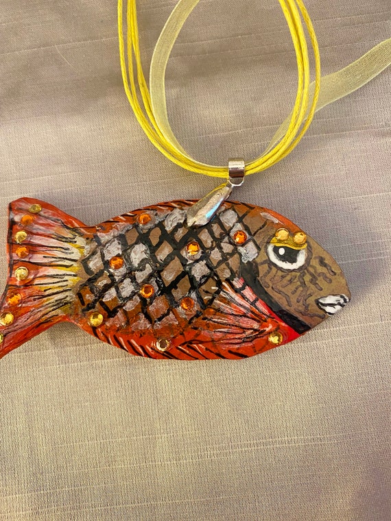 Fish Gourd Necklace:  Stoplight Fish