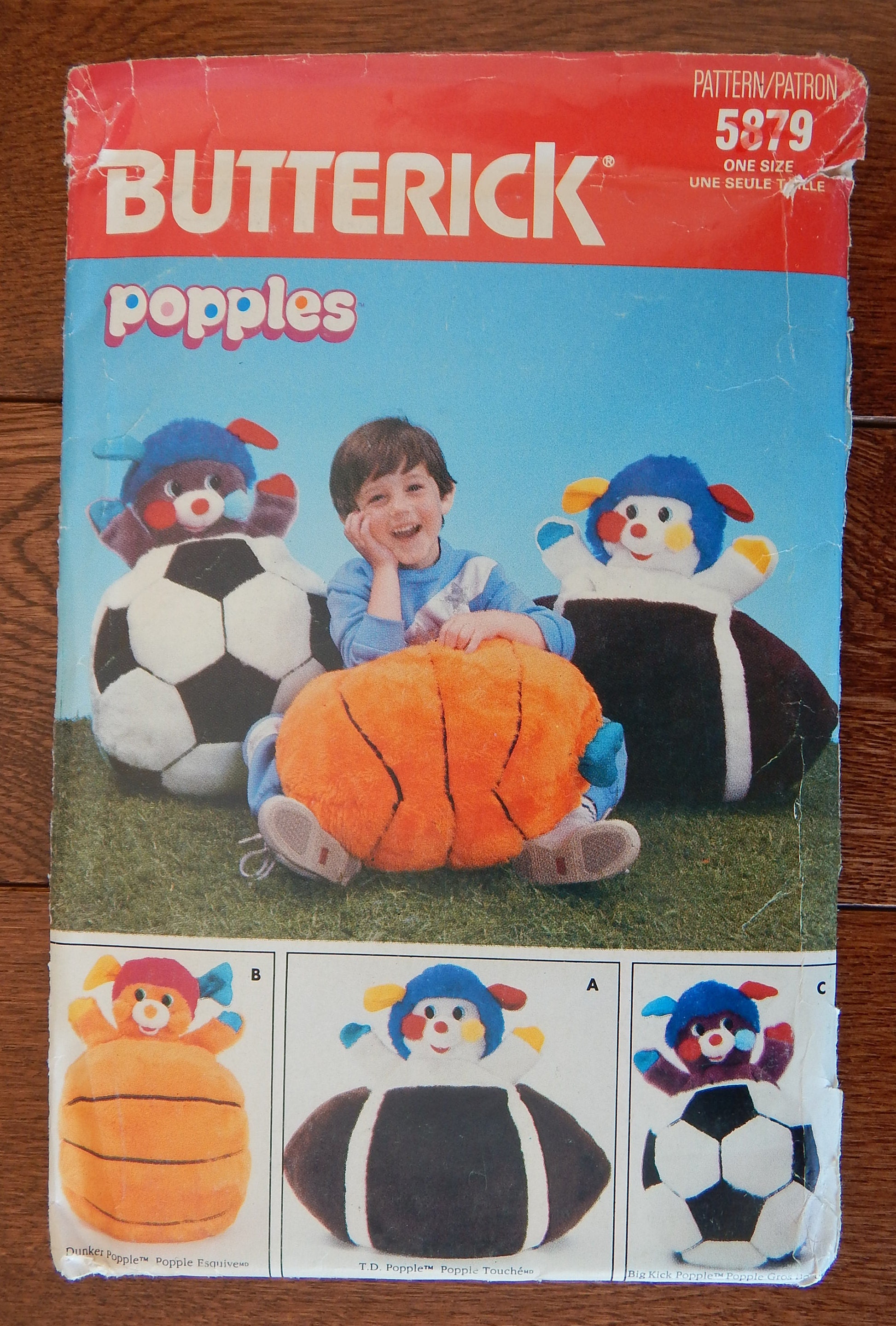 Big Kick Popple, Soccer Popple Vintage Popples Plush 1986 MattelTM