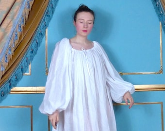 Drawstring Adjustable neckline 18th century / Renaissance Romantic Shift Dress Chemise Short Length