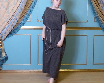 Ready to Ship Greek Tunic in Dark Green Wool With Decorative Ancient Greek Costume  Chiton Peblos - Etsy