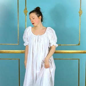 1700s sleepwear store