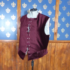 Pre loved Men&#39;s Burgundy Velvet Fancy Dress Doublet