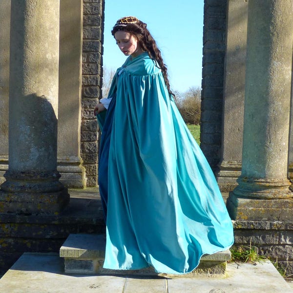 Italian Renaissance Velvet Ruffle Cloak Medieval Fantasy Costume Re-enactment Cape
