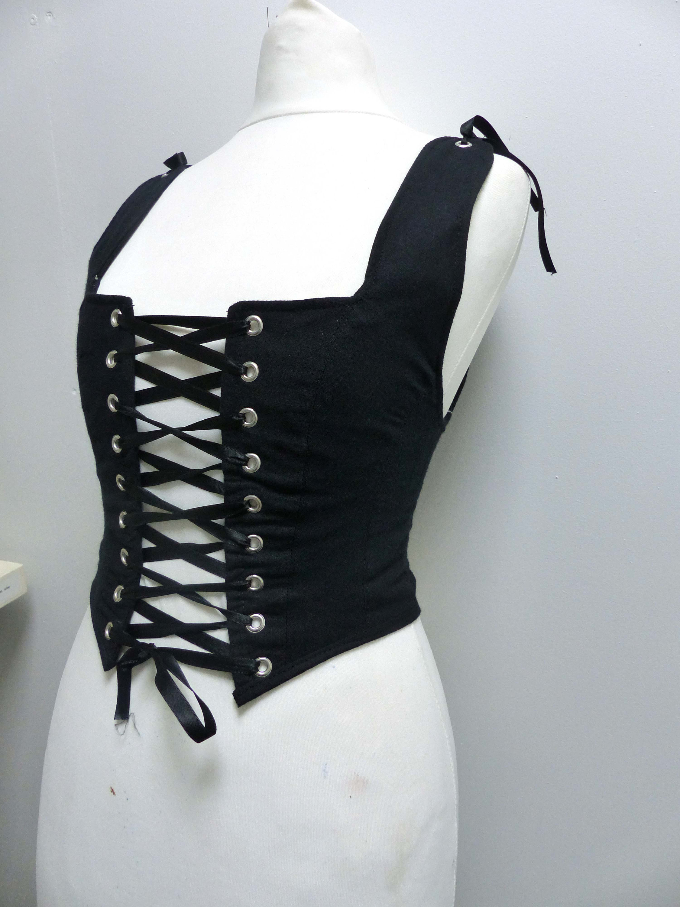 Halloween-Kostüm Für Damen – Mittelalter-Elfen-Vampir-Look Mit Korsett – Gruselig & Stylisch Für Party & Cosplay