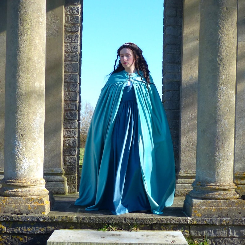 Italian Renaissance Velvet Ruffle Cloak Medieval Fantasy Costume Re ...