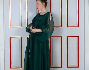 green chiton dress Ancient Greek Women Tunic in Chiffon Historical Fantasy Costume Peplos norestock_badge