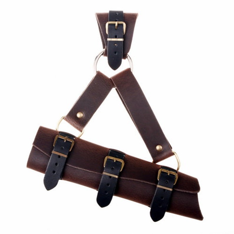04 SSG 3 Sword hanger