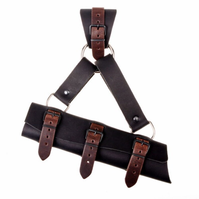 04 SSG 3 Sword hanger