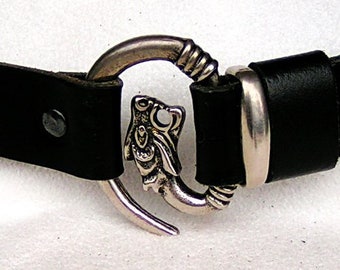 Belt with wolf's head hook - [10 WKG]