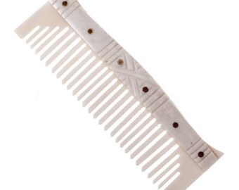 Araki Floral Design Wood Comb A