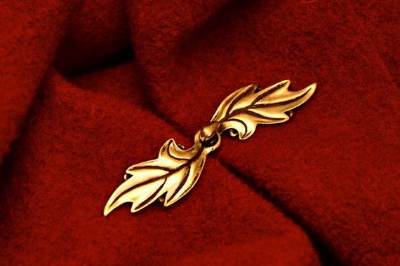 Peraperis Bronze or Silver | Cloak Pin | Fibula | Pennanular Horseshoe Brooch Bronze