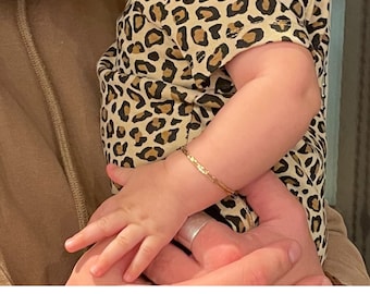 Gold Baby Girl - Baby Bracelet - Gold Baby Bangle Bracelet - 1st baby birthday present -  stack of bangles for baby girl - bangle to earring