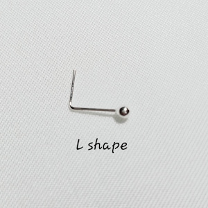 Winziger Nasenstecker - 2 mm Sterling Silber Kugel Nasenstecker - 24 Gauge Nasenstecker - Nasenstecker - gepunkteter Nasenstecker - Nasenstecker