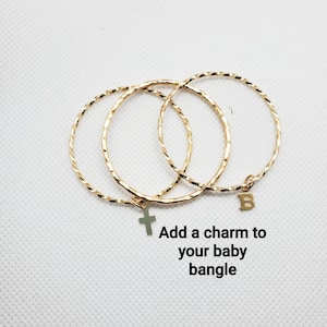 Gedrehter Armreif- BabyArmband- Gold Baby Armreif - 1. Baby Geburtstagsgeschenk - 2 Armreifen für Baby Mädchen - Neugeborenen Geschenk