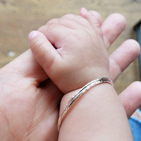  Baby Bangle Bracelet (Newborn, 14K Yellow Gold Filled) :  Handmade Products