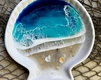 Resin Ocean Waves Shell Dish, Ceramic Shell trinket dish, Beach Jewelry Tray