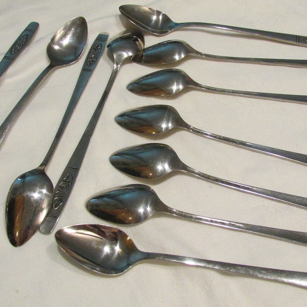 12 ONEIDA STAINLESS TEASPOONS Mid Century Deluxe Rose Pendant Flatware