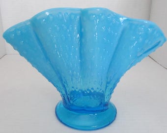 BLUE HOBNAIL VASE Fenton Opalescent Fan Large Scallops Glass