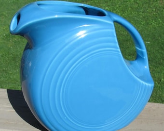FIESTAWARE DISC PITCHER Peacock Blue Large Retired Art Deco Style U.S.A.