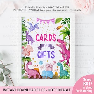 Letrero de mesa con tarjetas y regalos de Trex rosa. Póster imprimible de decoración para fiesta infantil de 20 x 25 cm con diseño de dinosaurio. Descarga instantánea K017