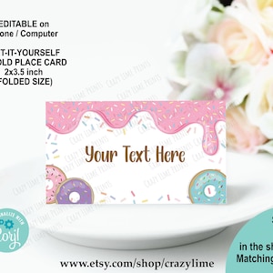 Modello di segnaposto Donut MODIFICABILE. Carta buffet personalizzata stampabile. Carta nome ospite. Carta tavolo con granella rosa pastello. Corjl 2039